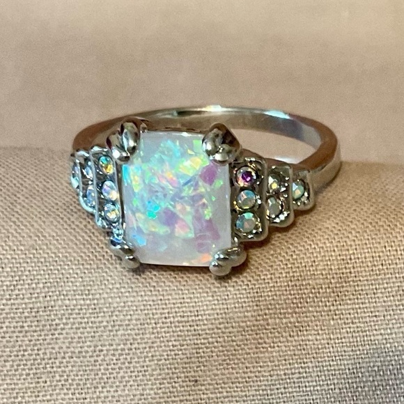 Synthetic Fire Opal Ring, size 7 BN - Picture 2 of 4